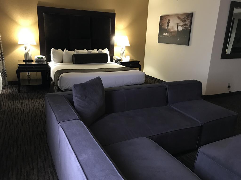 Ramada By Wyndham Terrible'S Hotel & Casino Jean Bagian luar foto