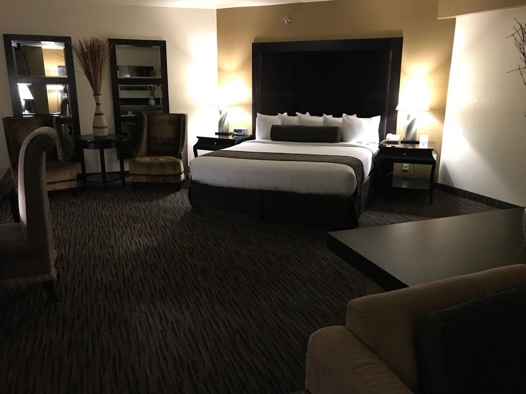 Ramada By Wyndham Terrible'S Hotel & Casino Jean Bagian luar foto