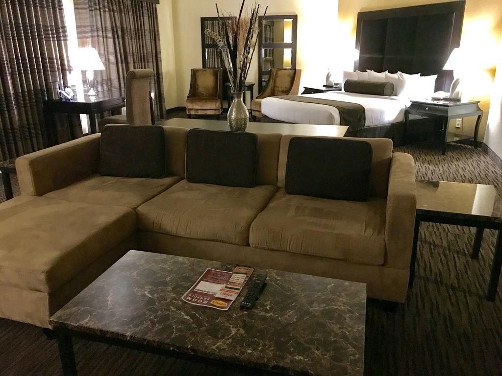 Ramada By Wyndham Terrible'S Hotel & Casino Jean Bagian luar foto
