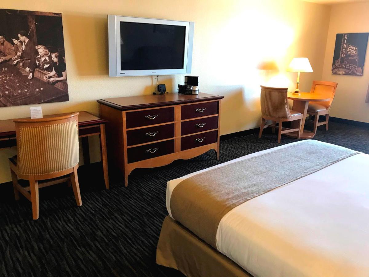 Ramada By Wyndham Terrible'S Hotel & Casino Jean Bagian luar foto